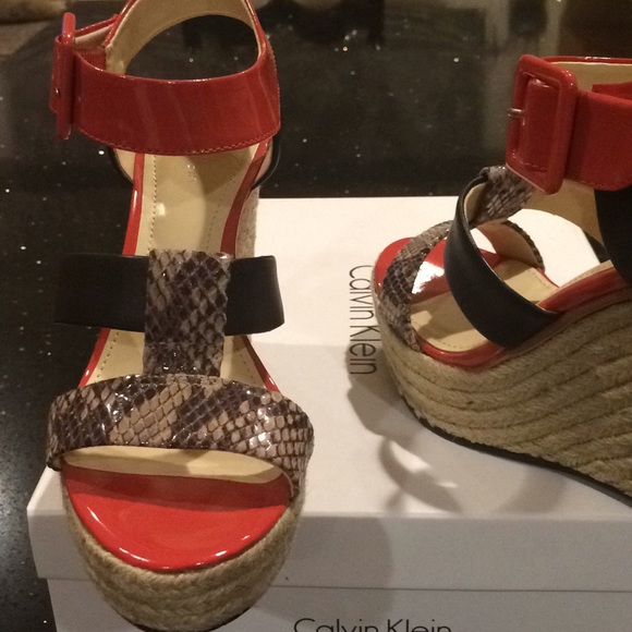 Size 6.5 Calvin Klein Espadrilles - Picture 4 of 8